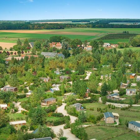 Camping Valloire-Sur-Cisse Seillac Exterior photo
